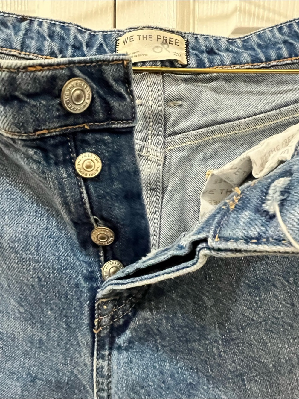 We The Free "Nia" Boyfriend Jeans by Free People, medium wash, size 29 - Picture 3 of 10
